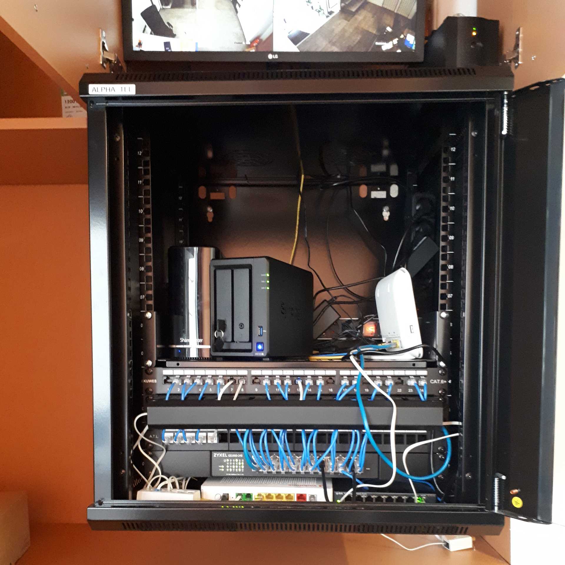 Rack Photo